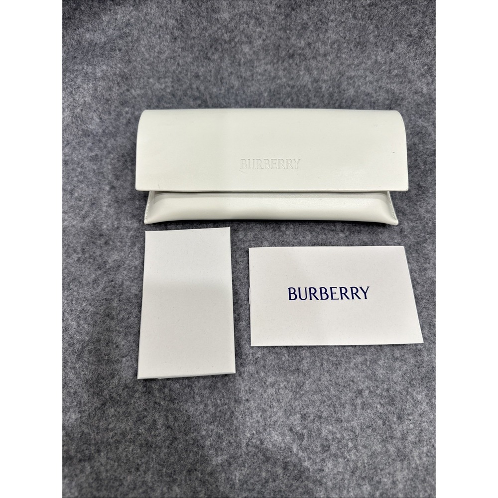 NEW BURBERRY Authentic Glasses Case - White Double Magnetic Closure
